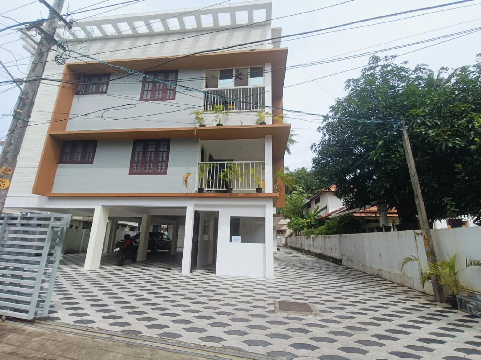 West Darshan Apartments And Villas Thiruvananthapuram Ngoại thất bức ảnh